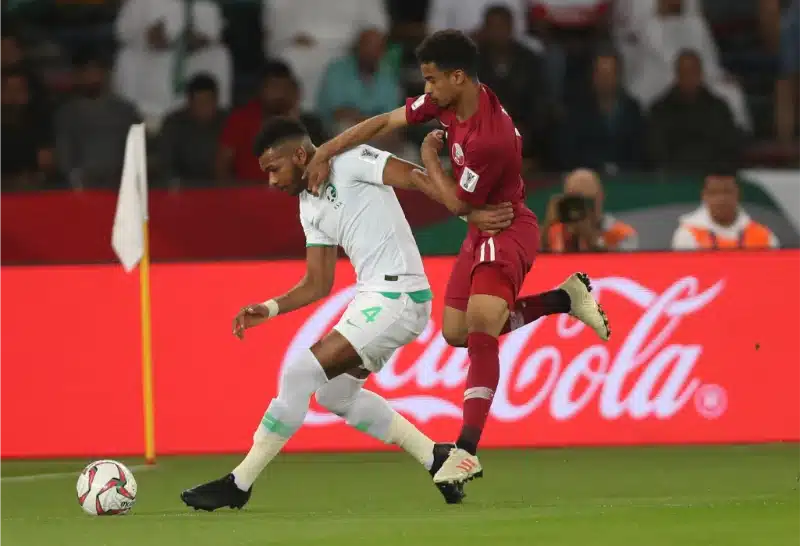 Qatar và Saudi Arabia được dự báo giành 2 suất cuối