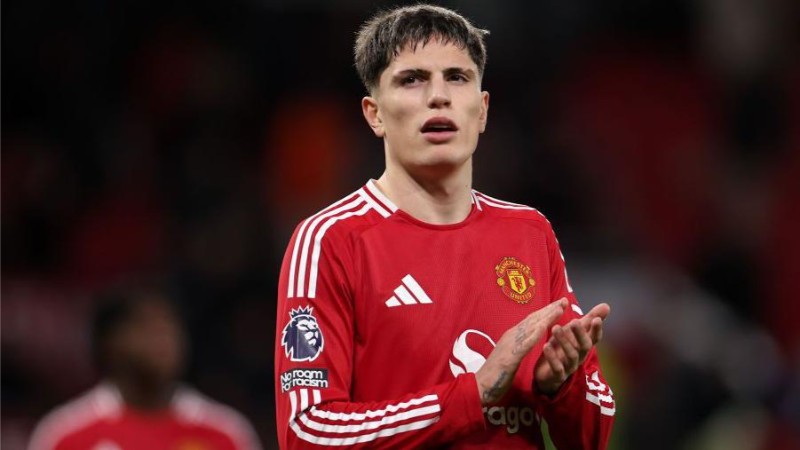 Garnacho có thể ở lại Old Trafford