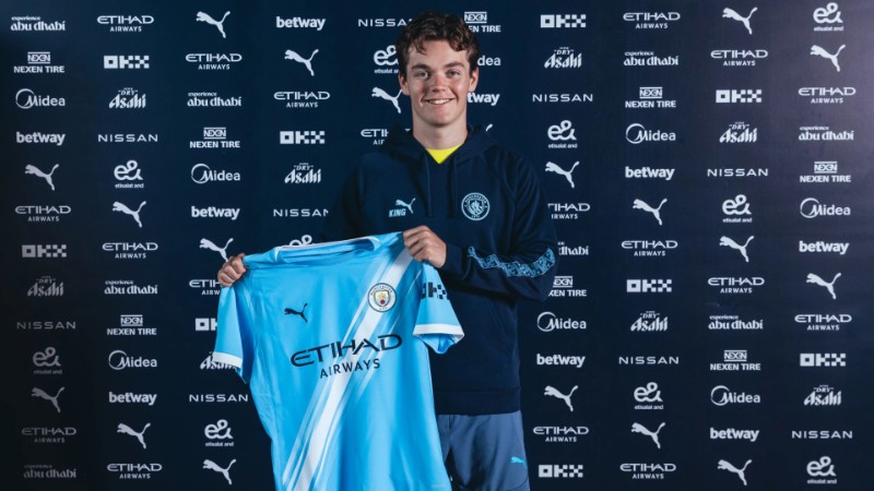 Man City mua xong Nypan