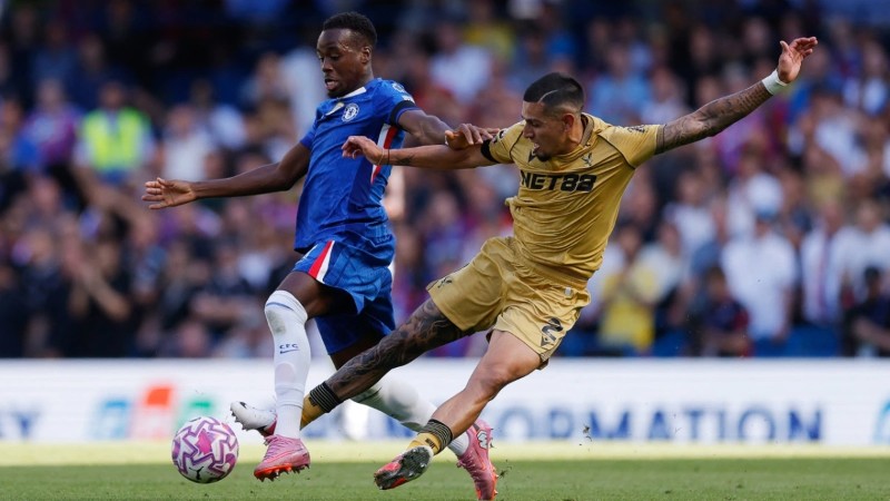 Chelsea chỉ có được 1 điểm trên sân nhà