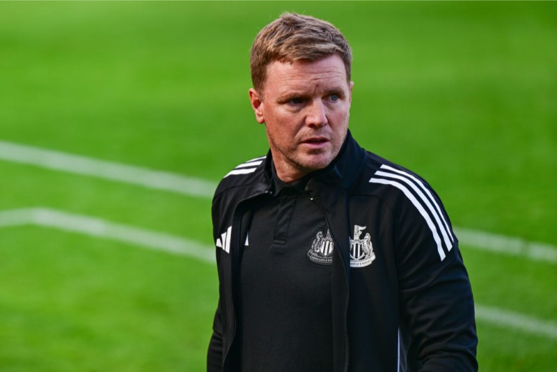 Eddie Howe chỉ trích trọng tài