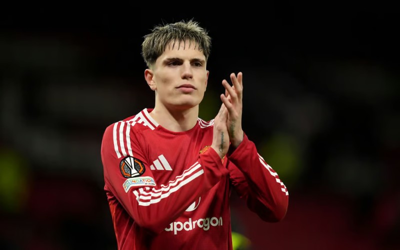 Giá của Chelsea cho Garnacho thấp hơn mong muốn của Man Utd