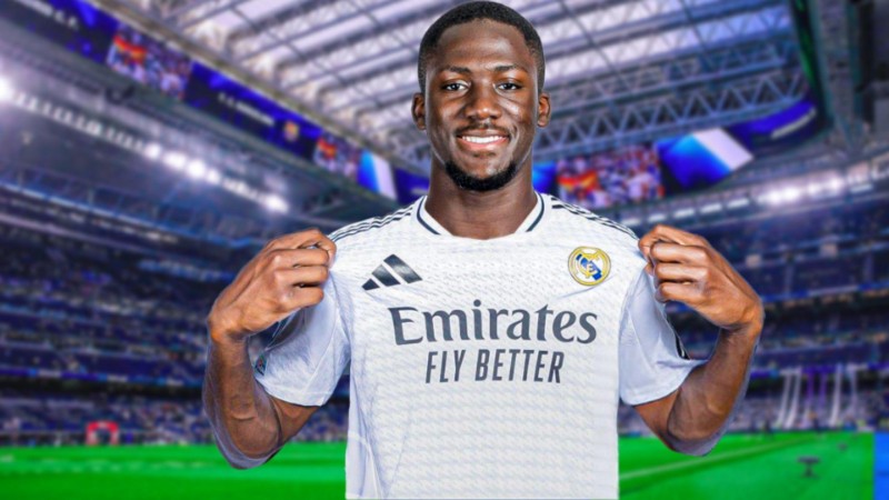Real muốn ký miễn phí với Konate