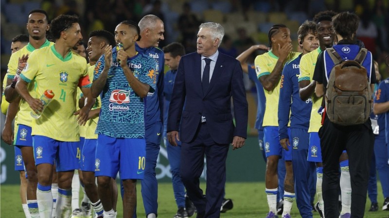 Brazil đối mặt với độ cao hơn 4000 mét của sân Municipal de El Alto