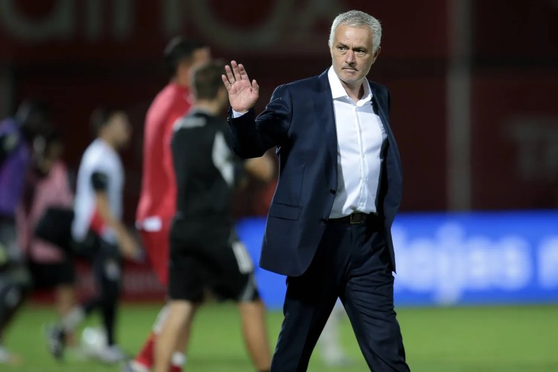 Benfica của HLV Mourinho tiếp tục giành chiến thắng