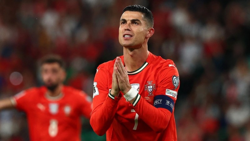 CR7 gây thất vọng trong chiến thắng của Bồ Đào Nha