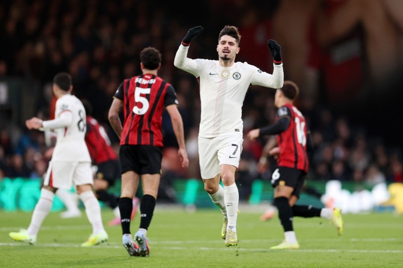Chelsea hòa nhạt nhòa trước Bournemouth