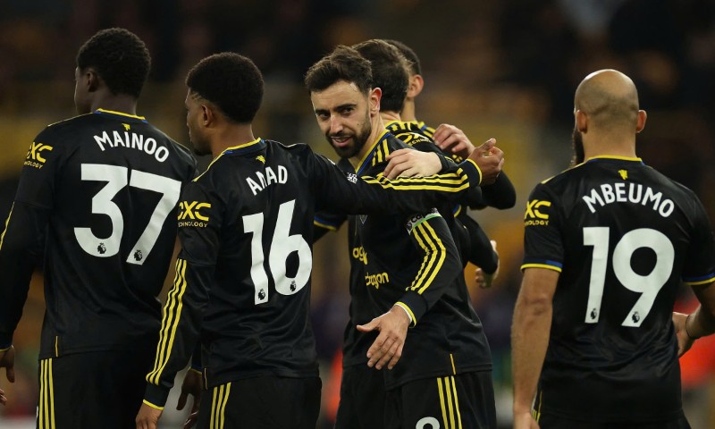 MU thắng Wolves 4-1